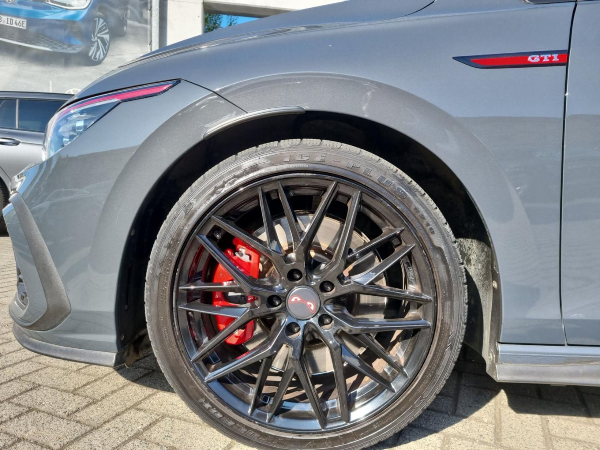 Volkswagen Golf GTI