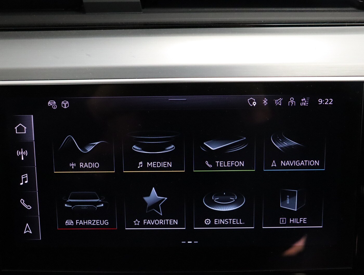 Image about Audi Q8 e-tron S line 55 e-tron quattro