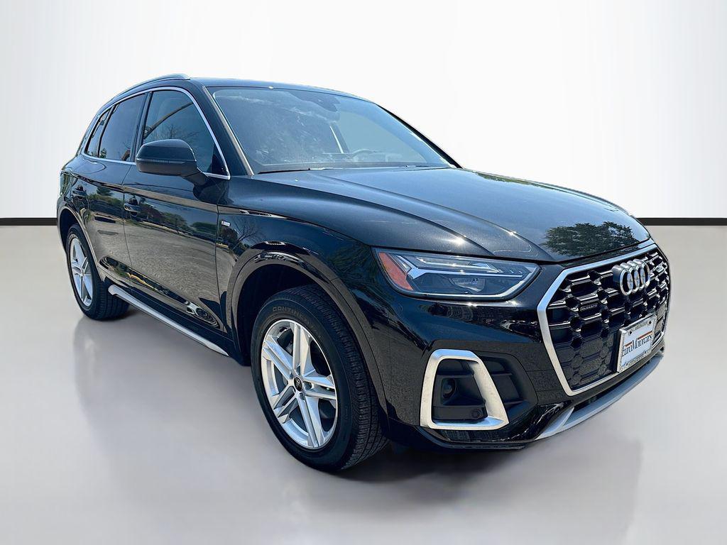 2024 Audi Q5 55 e Premium's photo