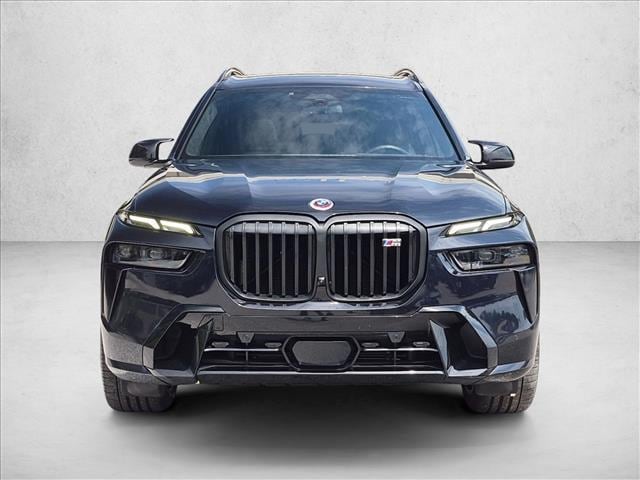 2023 BMW X7