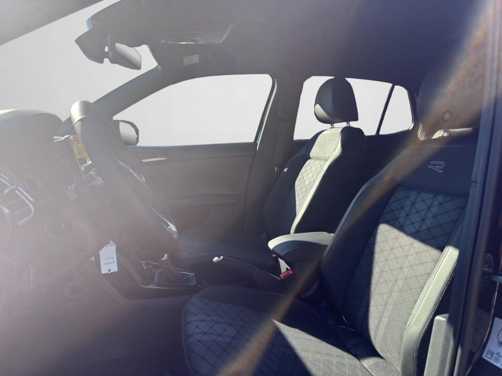 Volkswagen T-Cross – Bild 12
