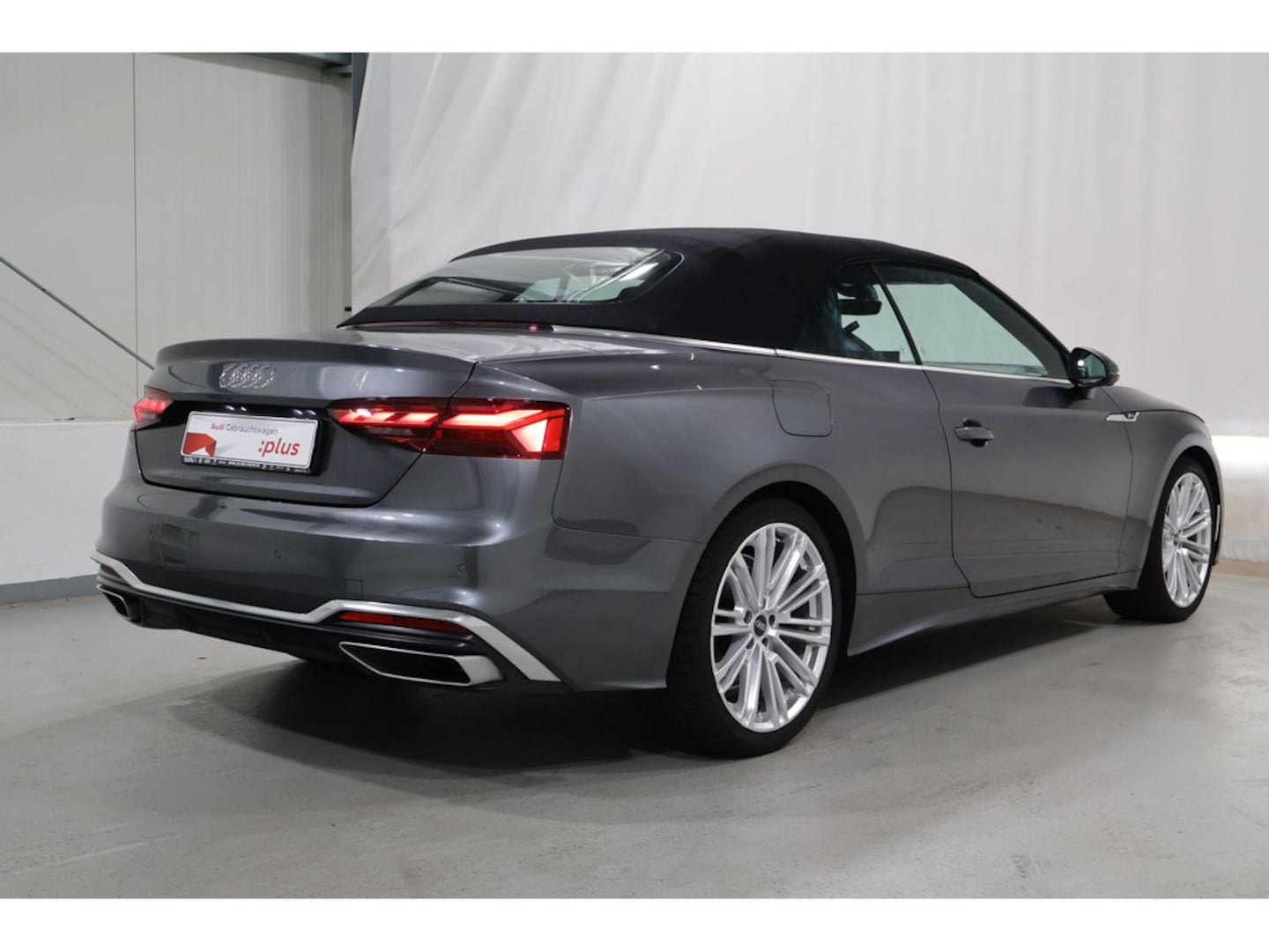 Bild über Audi A5 Cabriolet S line 40 TFSI S tronic - für weitere Informationen kontaktieren Sie den Audi Partner