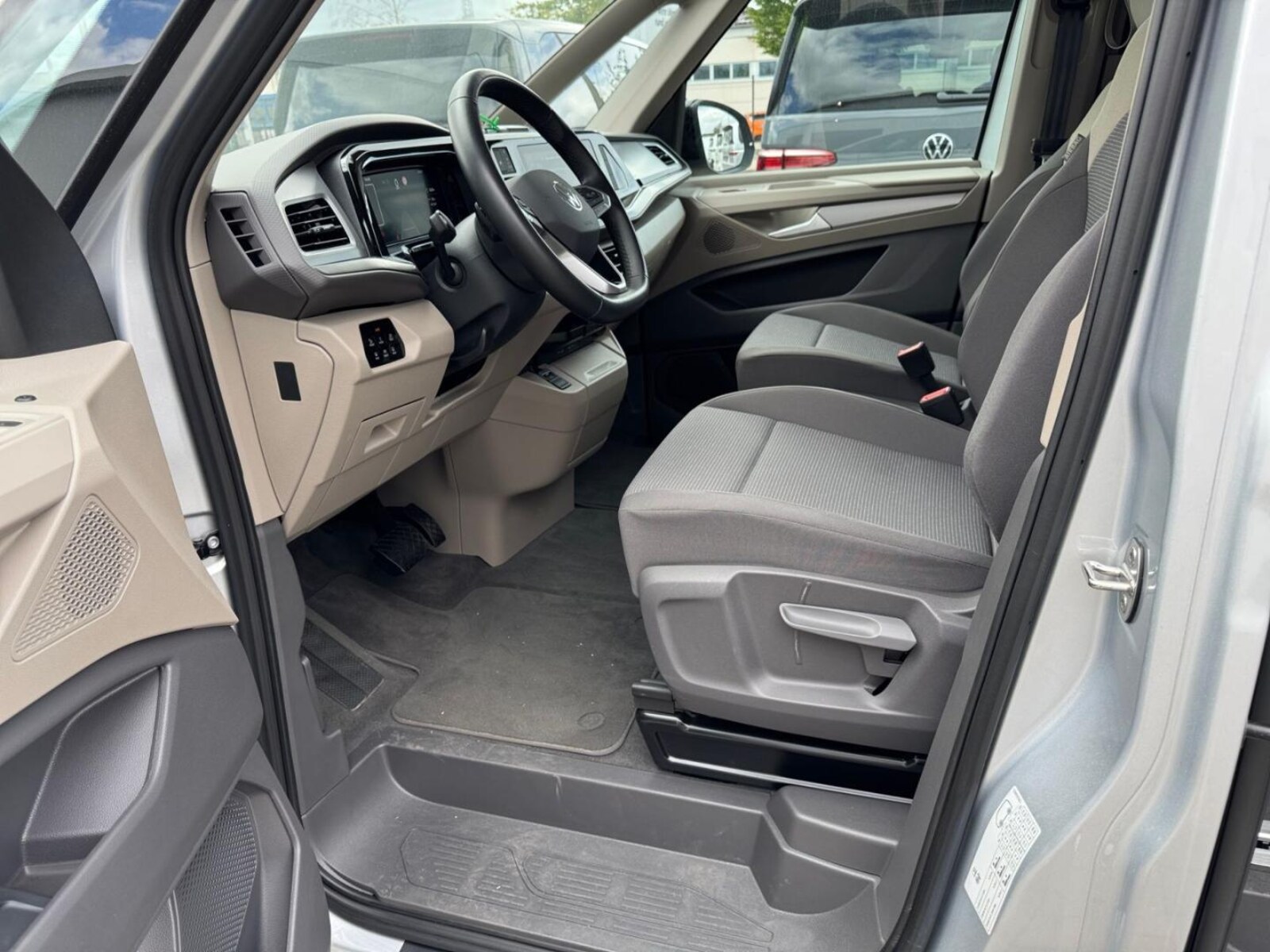 Volkswagen Multivan Langversion – Bild 6
