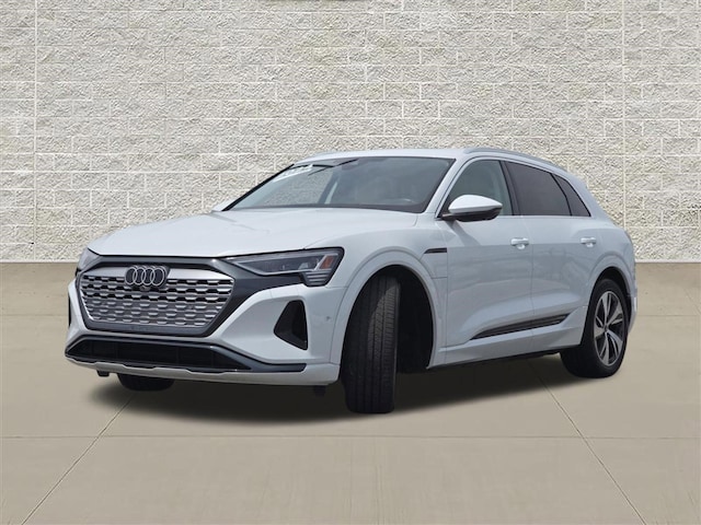 2024 Audi Q8 e-tron