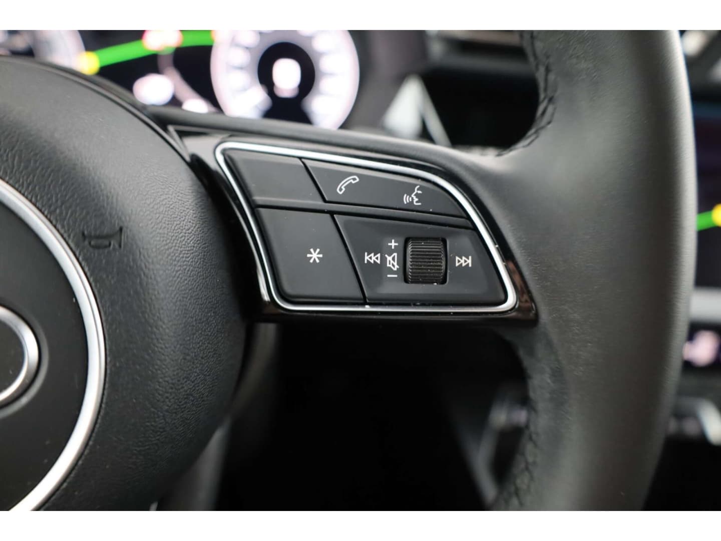 Bild über Audi A3 Sportback TFSI e S line 40 TFSI e S tronic - für weitere Informationen kontaktieren Sie den Audi Partner