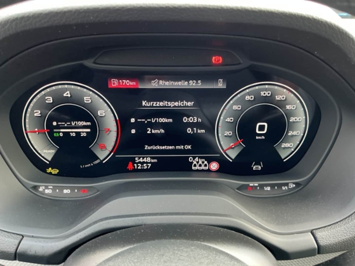 Bild über Audi Q2 S line 30 TFSI Schaltgetriebe - für weitere Informationen kontaktieren Sie den Audi Partner