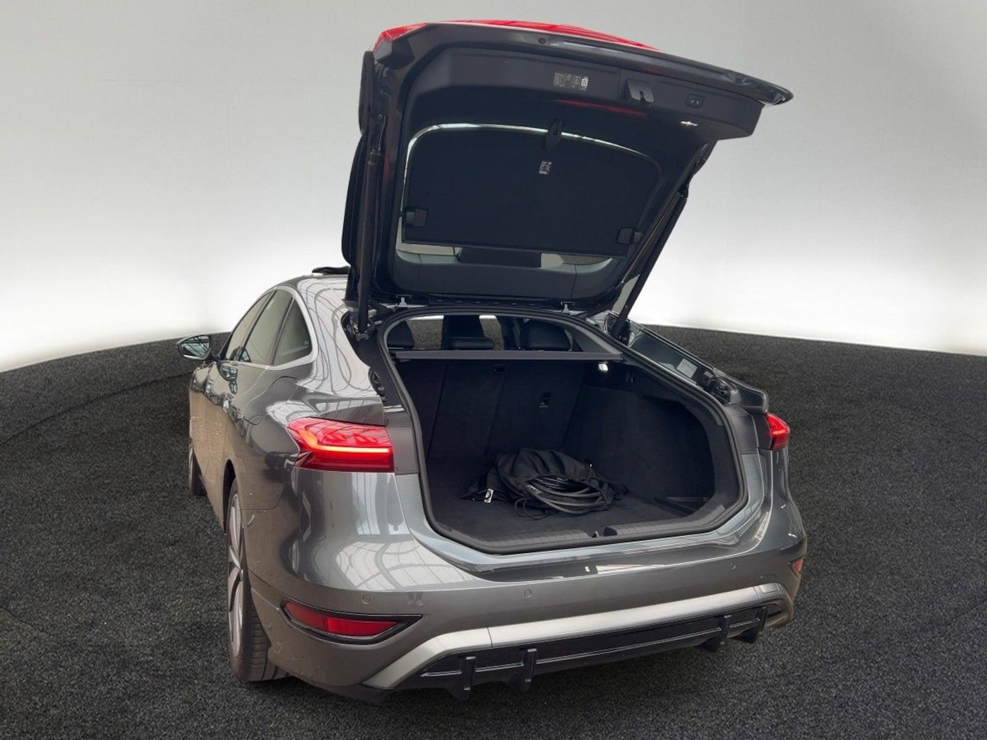 Bild über Audi A6 Sportback e-tron e-tron performance - für weitere Informationen kontaktieren Sie den Audi Partner