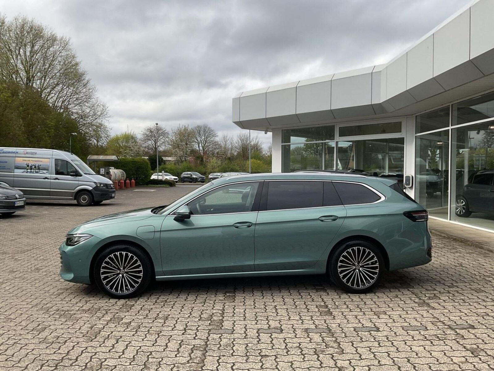 Volkswagen Passat – Bild 2