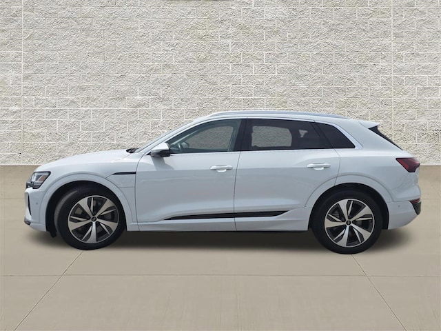 2024 Audi Q8 e-tron