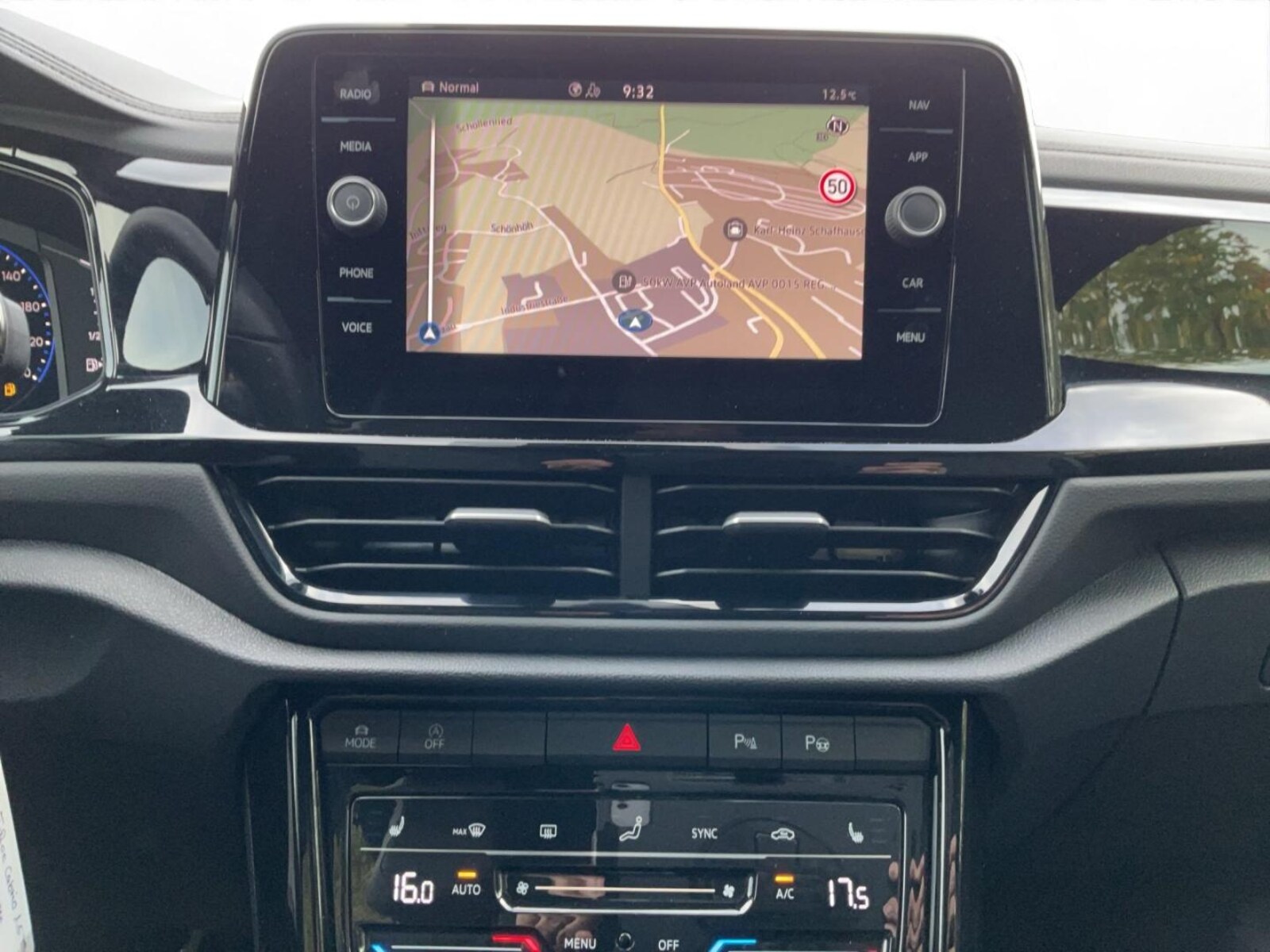 Volkswagen T-Roc Cabriolet – Bild 14