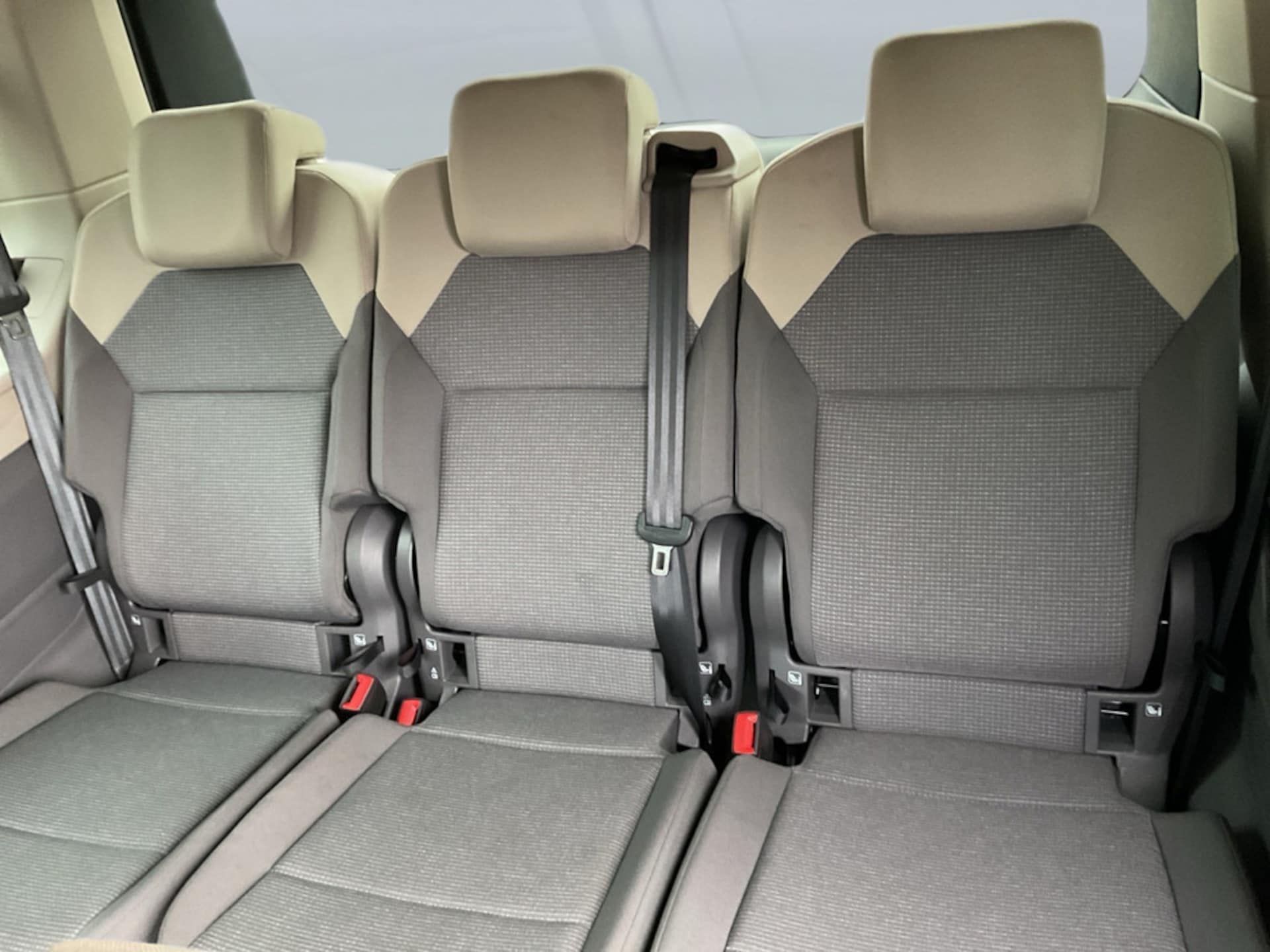 Volkswagen Multivan Basis-Modell