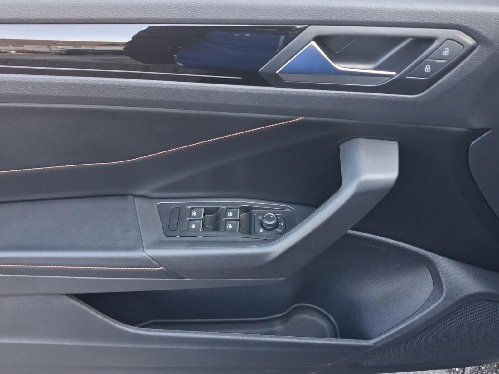 Volkswagen T-Roc Cabriolet – Bild 8