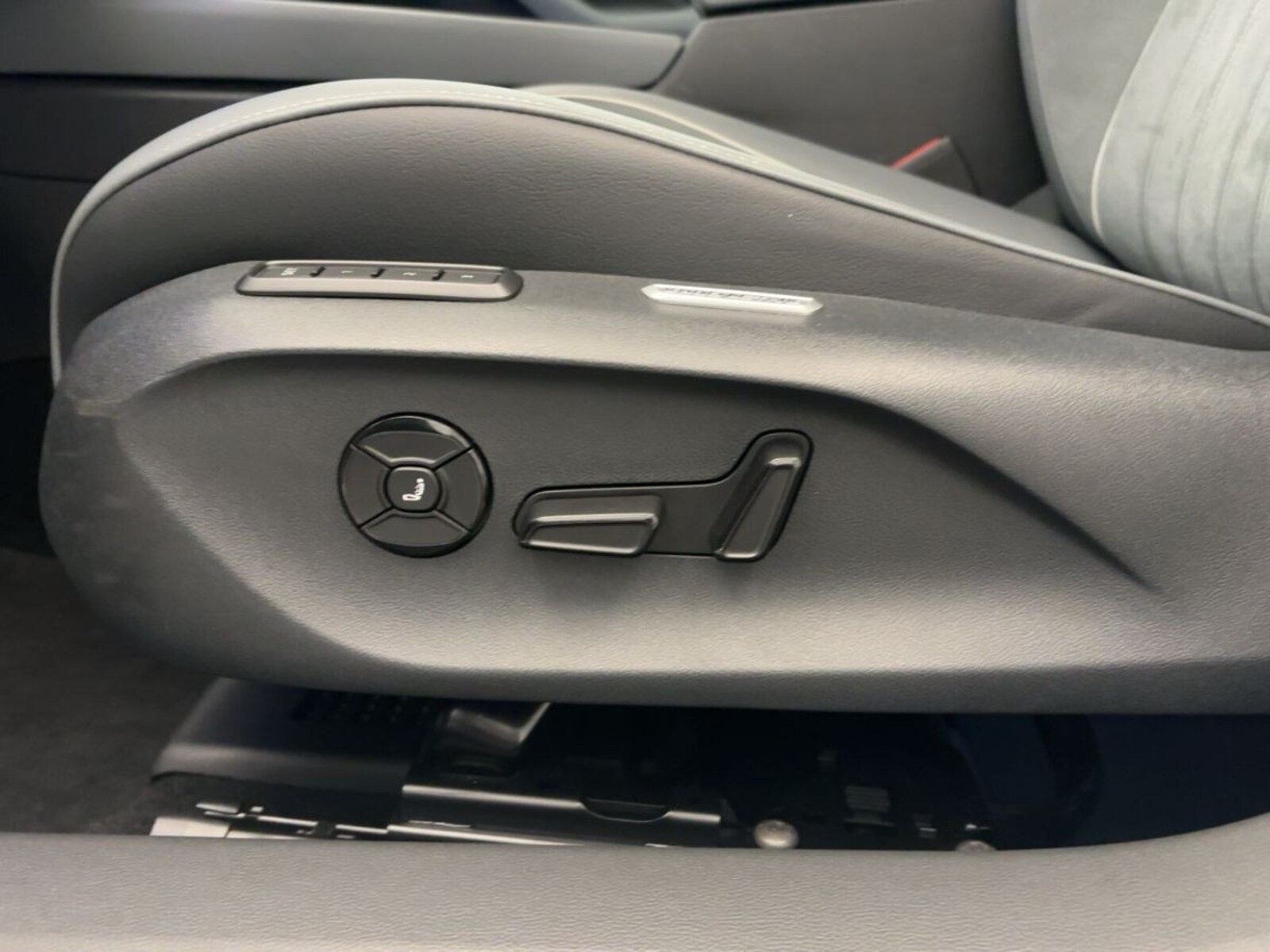 Volkswagen Passat – Bild 12