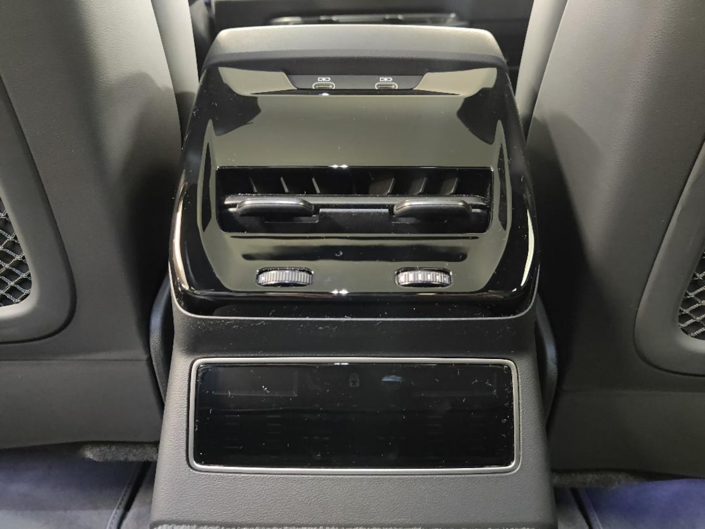Bild über Audi A6 Limousine TDI quattro 150 kW S tronic - für weitere Informationen kontaktieren Sie den Audi Partner