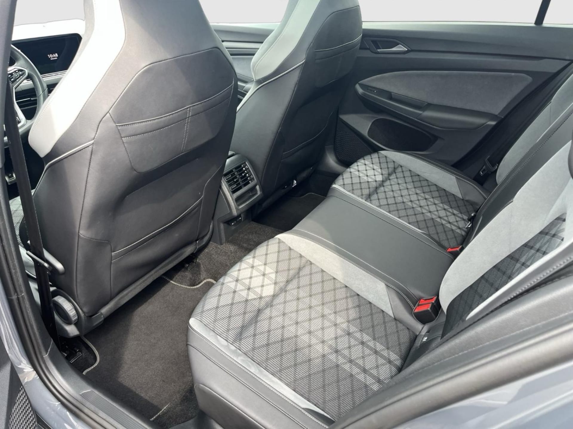 Volkswagen Golf Variant R-Line