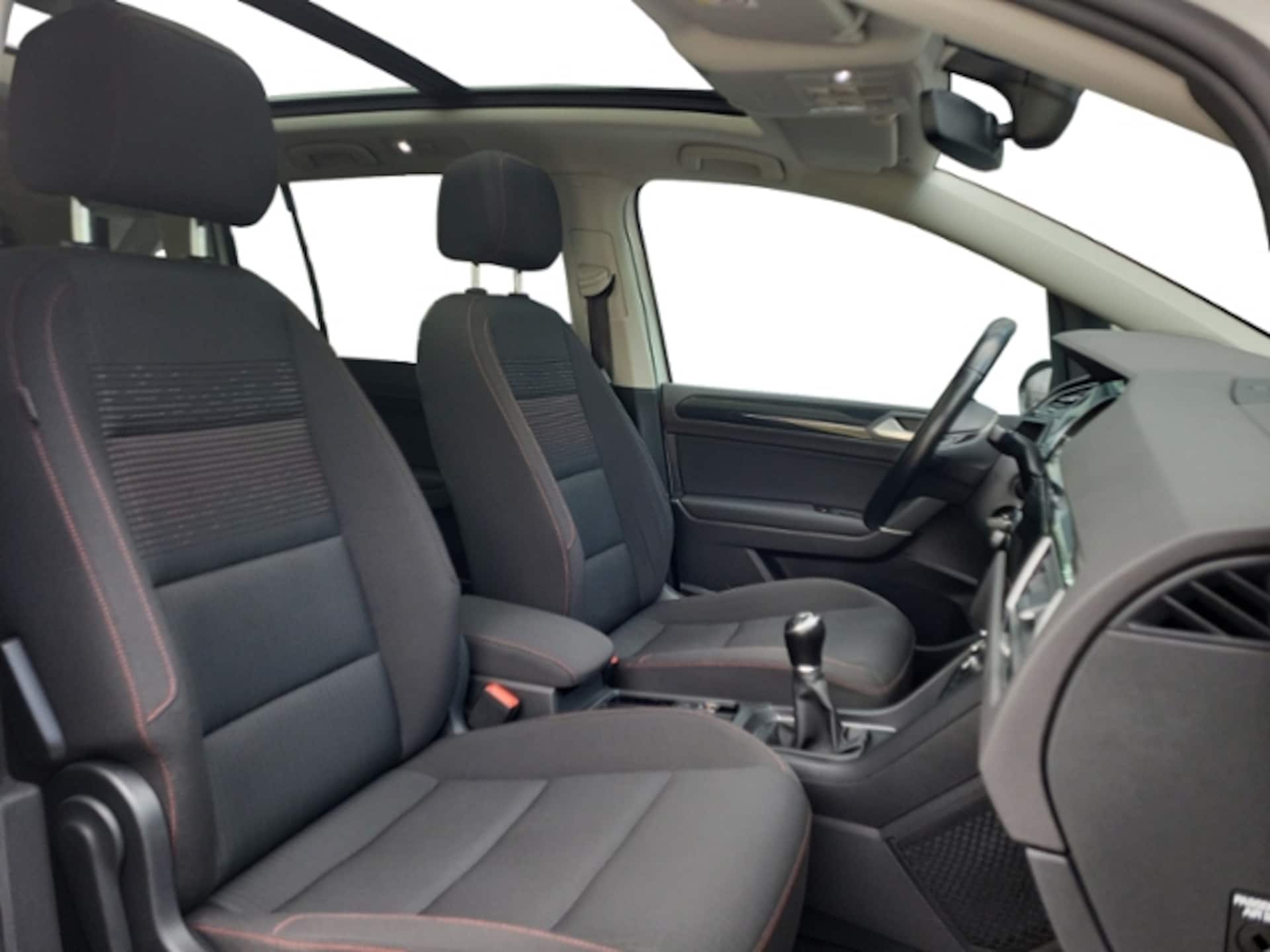 Volkswagen Touran SOUND