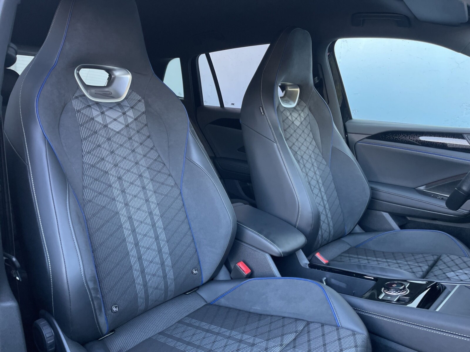 Volkswagen Tiguan – Bild 10