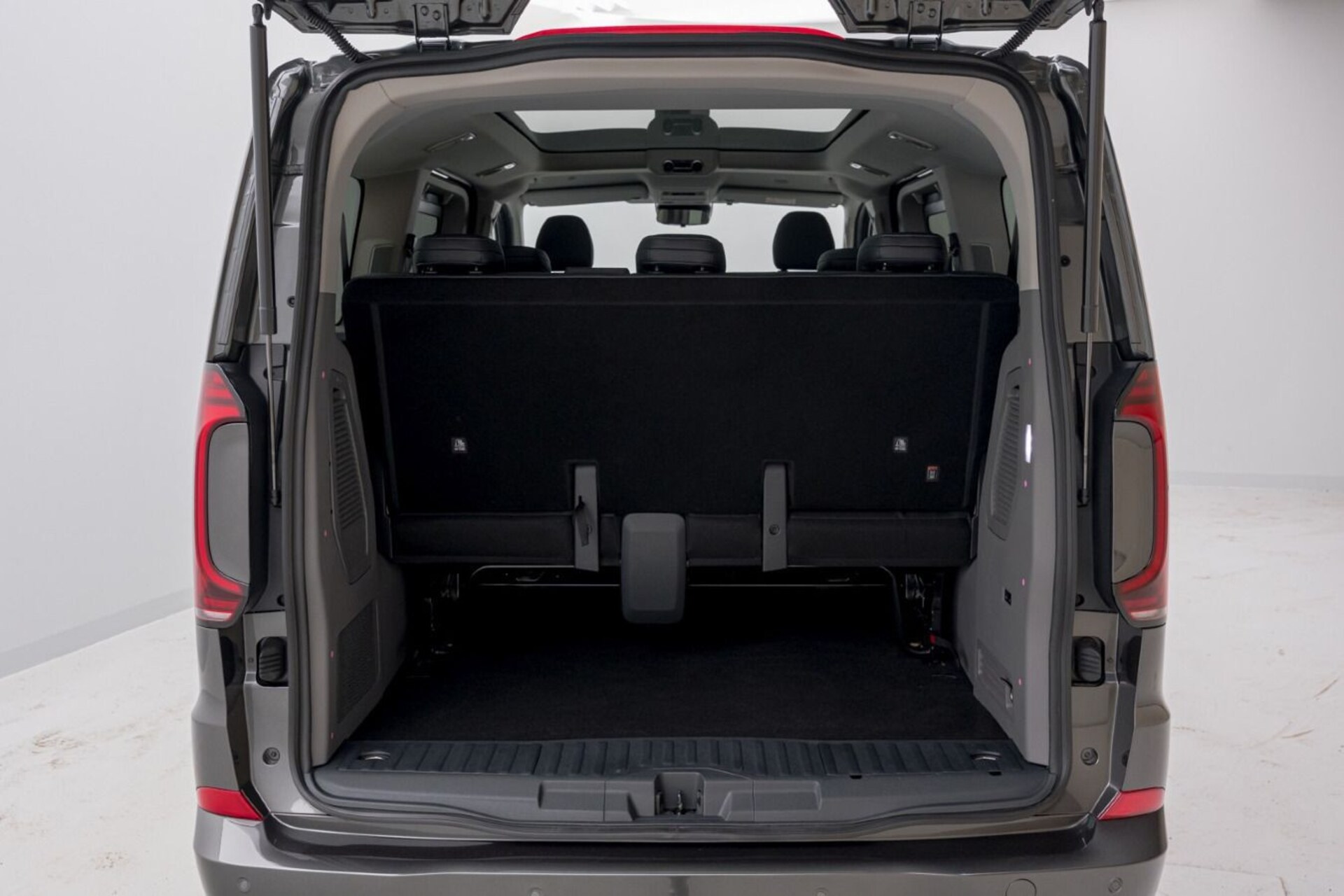 Volkswagen e-Caravelle Style