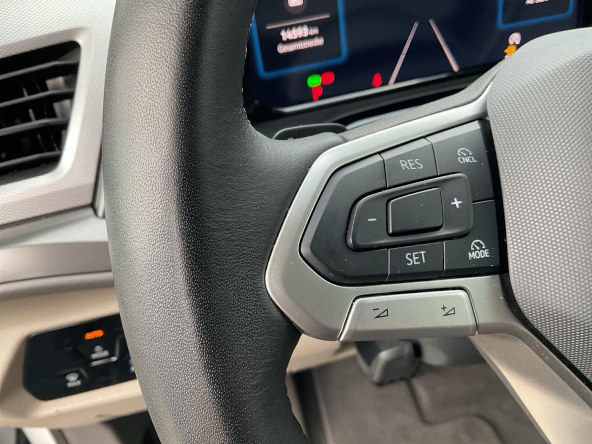 Volkswagen Multivan Basis-Modell