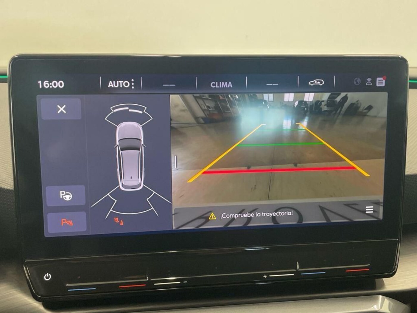 CUPRA Leon Sportstourer 1.5 eTSI DSG 110 kW (150 CV) — photo 20