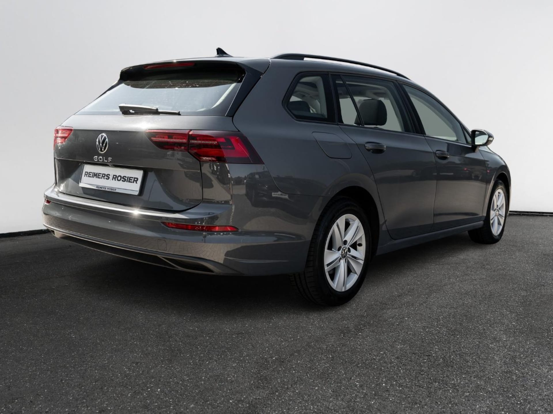Volkswagen Golf Variant Life