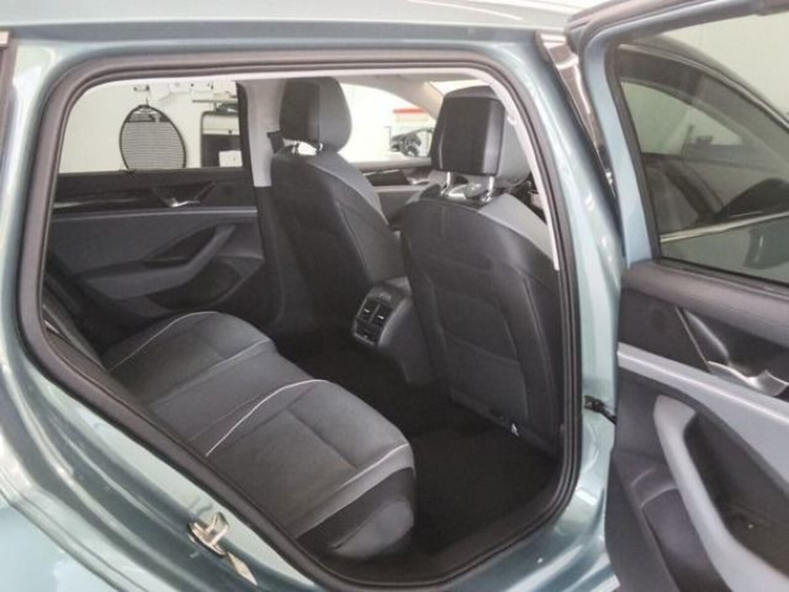 Volkswagen Passat – Bild 5