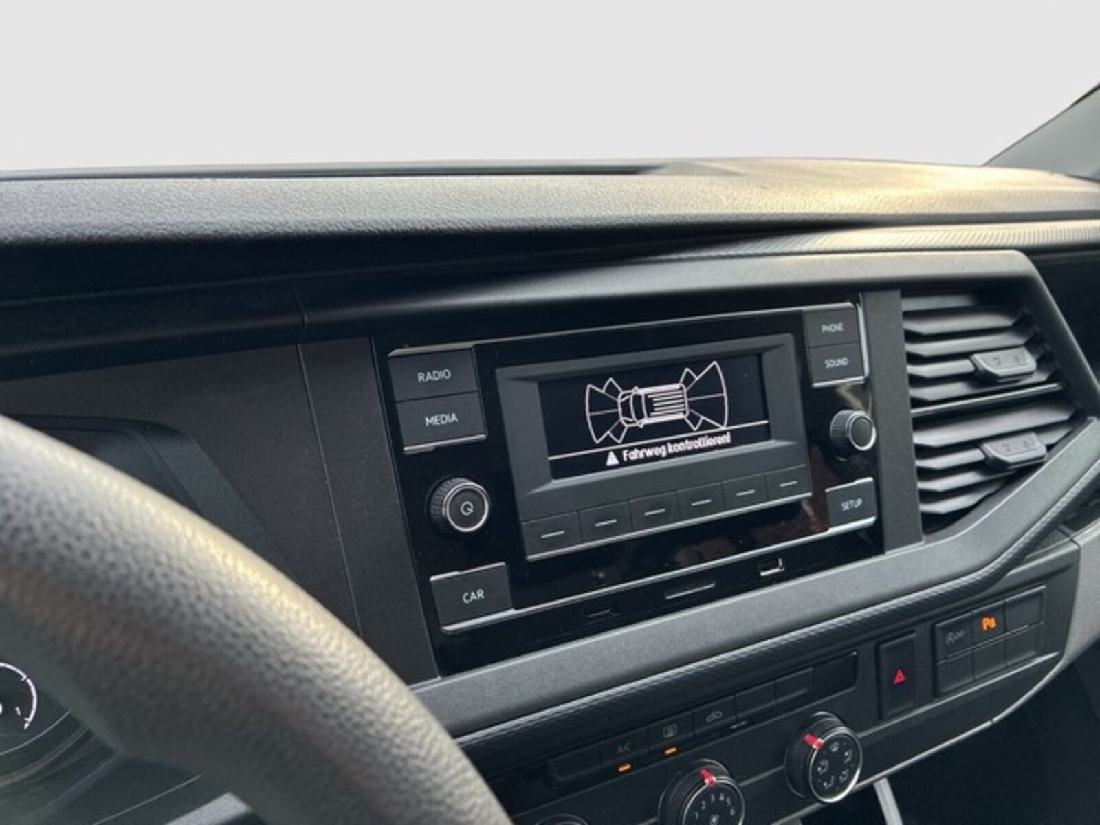Volkswagen T6.1 Transporter Kombi kurzer Radstand – Bild 15