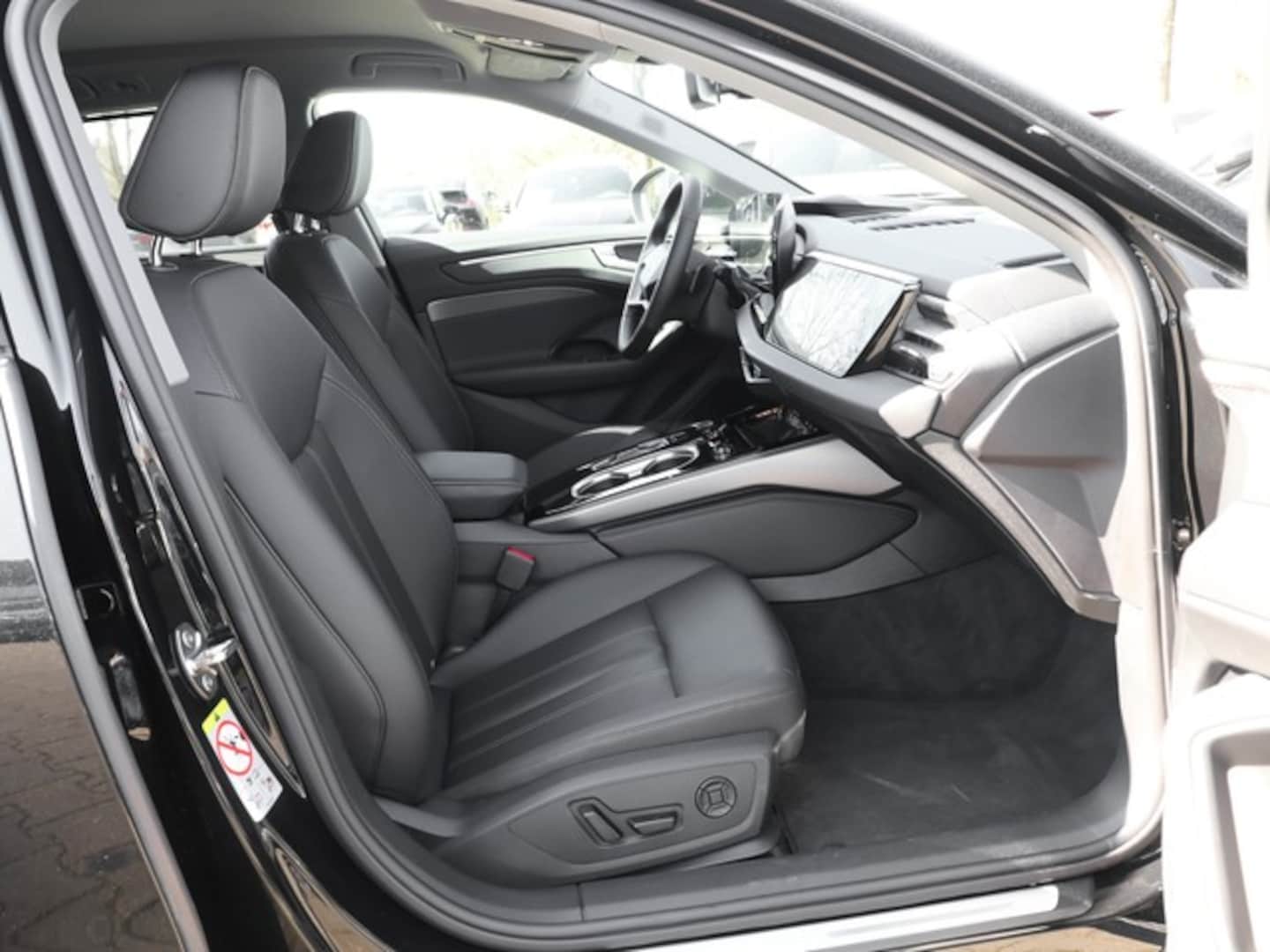 Bild über Audi A6 Avant TFSI 150 kW S tronic - für weitere Informationen kontaktieren Sie den Audi Partner