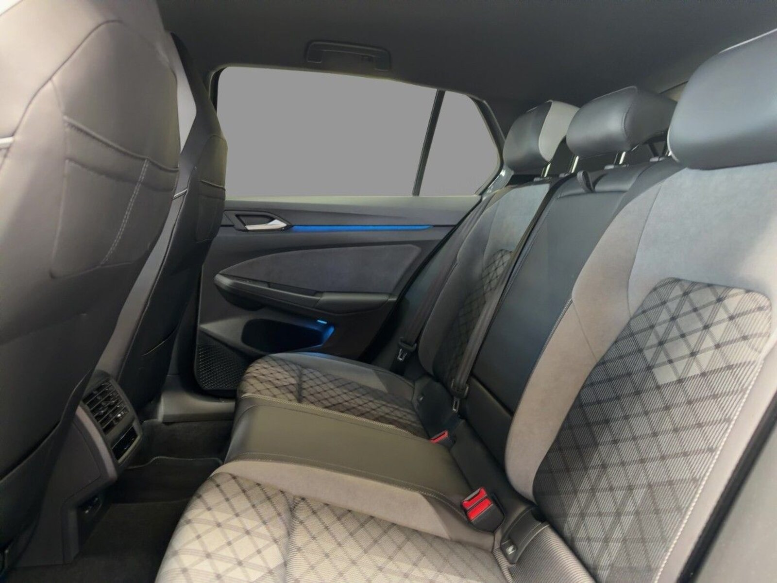 Volkswagen Golf – Bild 8