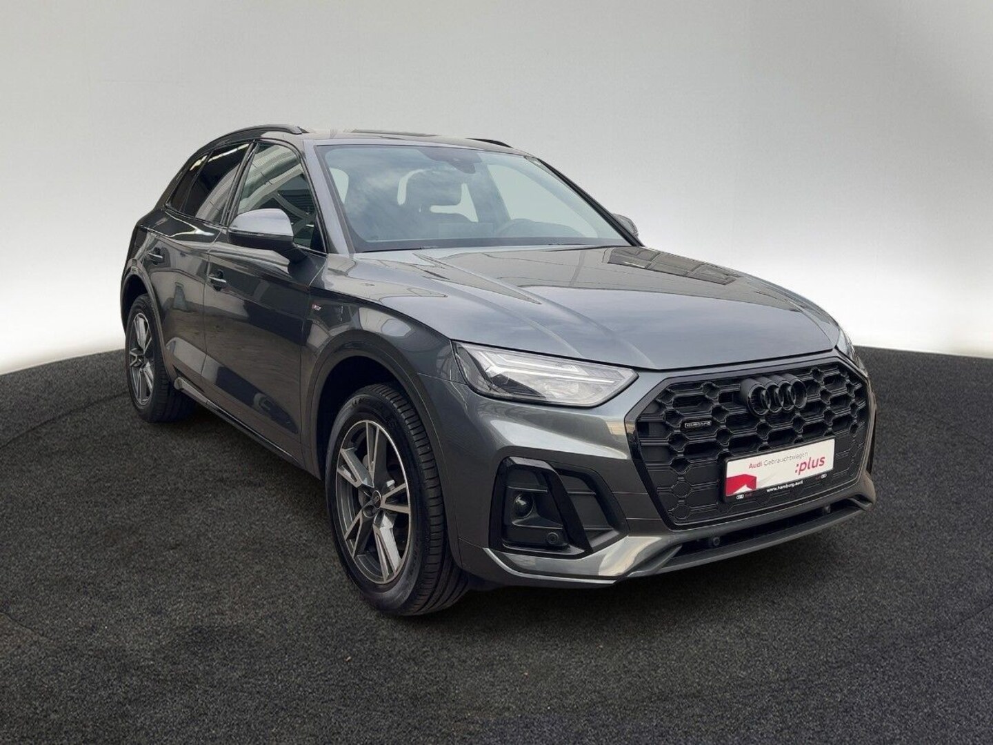 Bild über Audi Q5 TFSI e S line 50 TFSI e quattro S tronic - für weitere Informationen kontaktieren Sie den Audi Partner