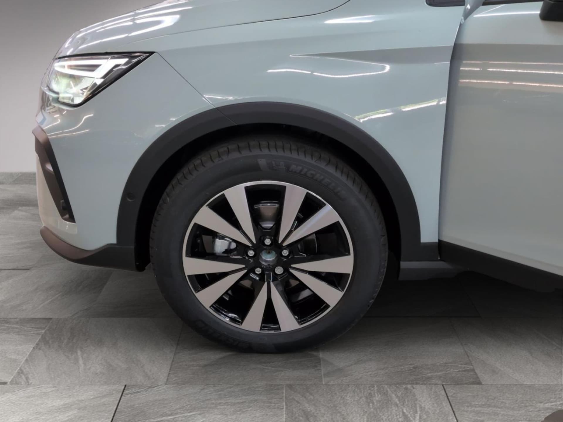 SEAT Arona FR