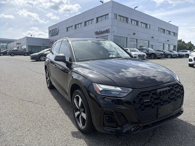 Photo of 2023 Audi Q5