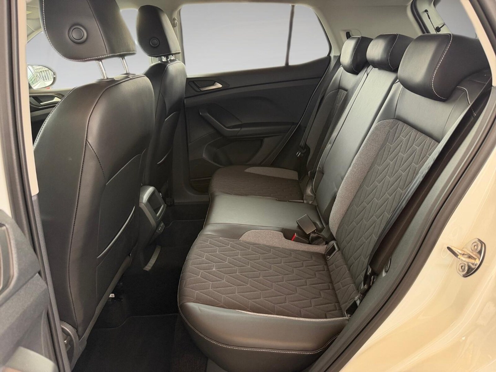 Volkswagen T-Cross – Bild 9