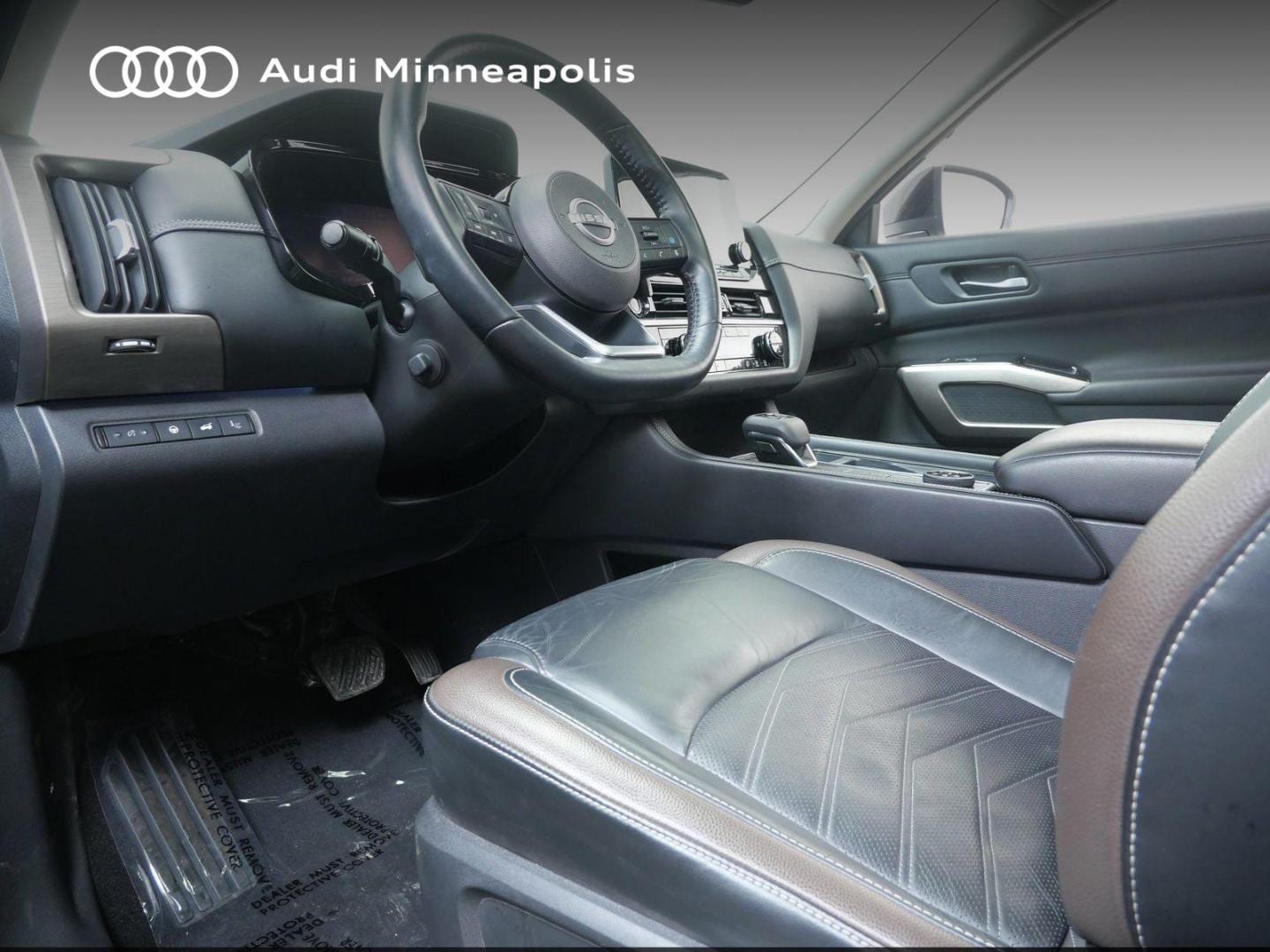 Used 2023 Nissan Pathfinder Platinum with VIN 5N1DR3DJXPC217748 for sale in Minneapolis, Minnesota
