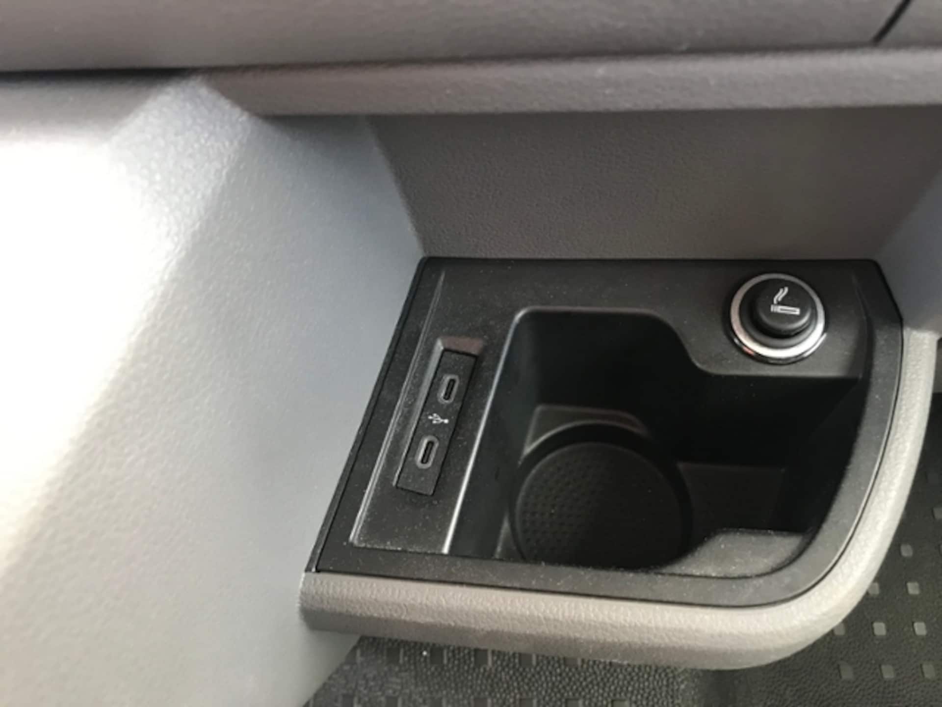Volkswagen T6.1 Transporter Kombi kurzer Radstand