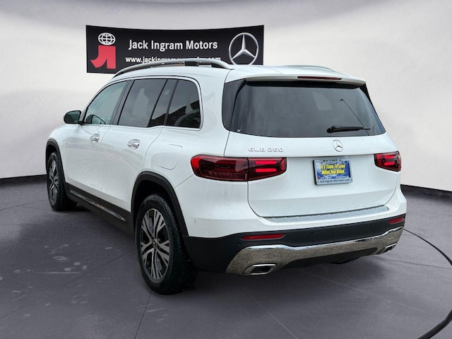 2025 Mercedes-Benz GLB 250