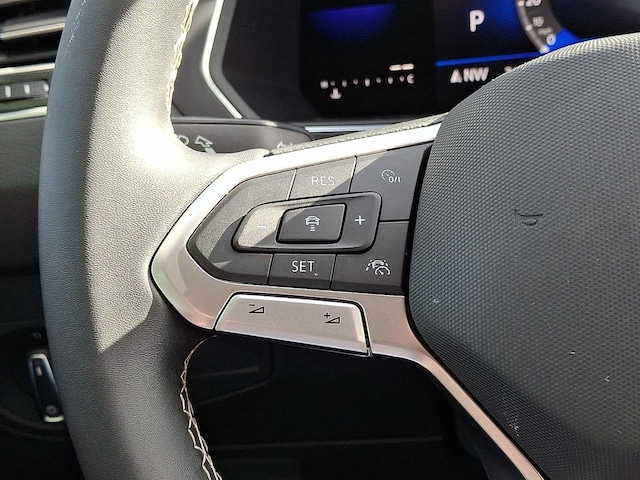 2022 Volkswagen Tiguan SE - Photo 20