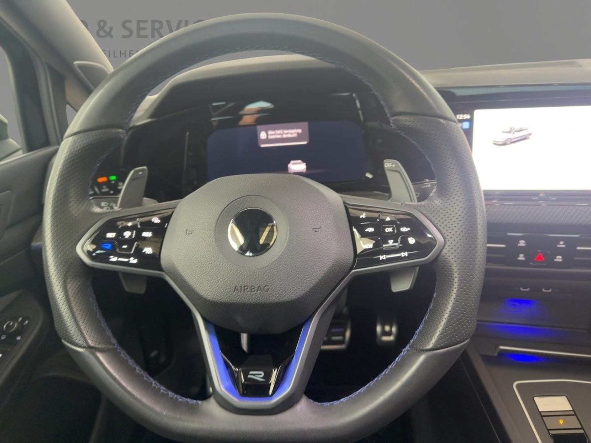 Volkswagen Golf Variant R