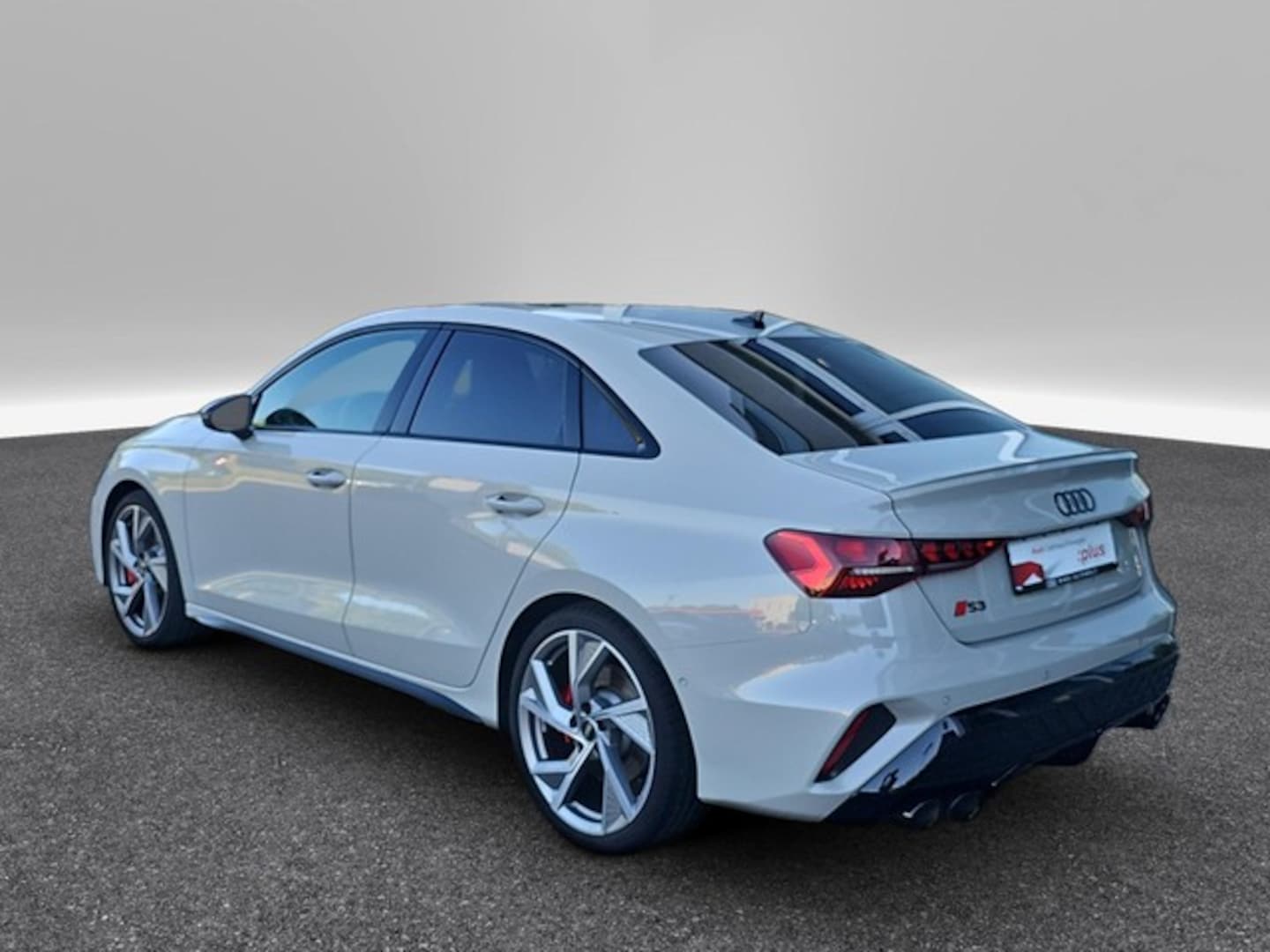 Bild über Audi S3 Limousine TFSI quattro S tronic - für weitere Informationen kontaktieren Sie den Audi Partner