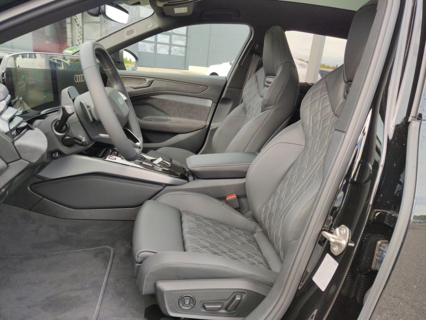 Bild über Audi A6 Avant TDI quattro 220 kW S tronic - für weitere Informationen kontaktieren Sie den Audi Partner
