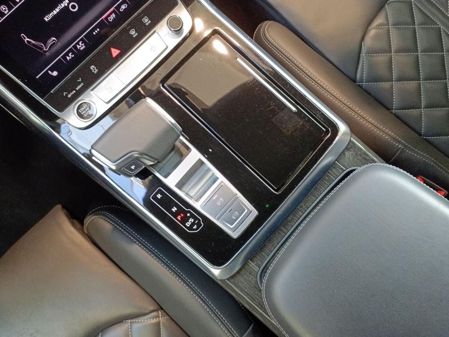 Bild über Audi Q8 50 TDI quattro tiptronic - für weitere Informationen kontaktieren Sie den Audi Partner