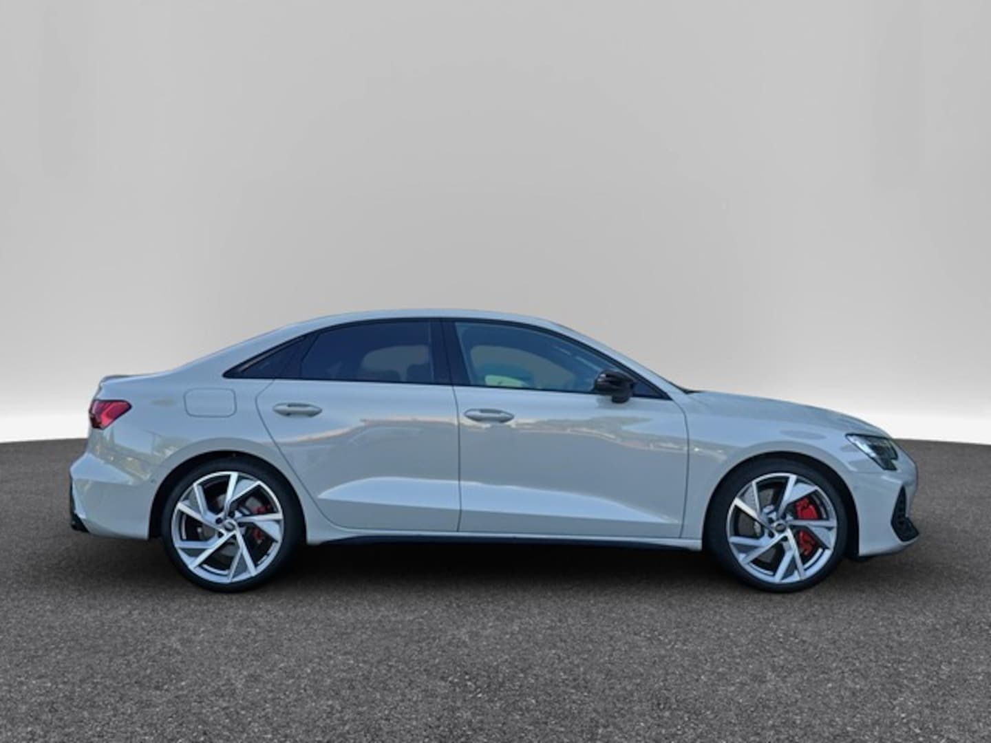 Bild über Audi S3 Limousine TFSI quattro S tronic - für weitere Informationen kontaktieren Sie den Audi Partner