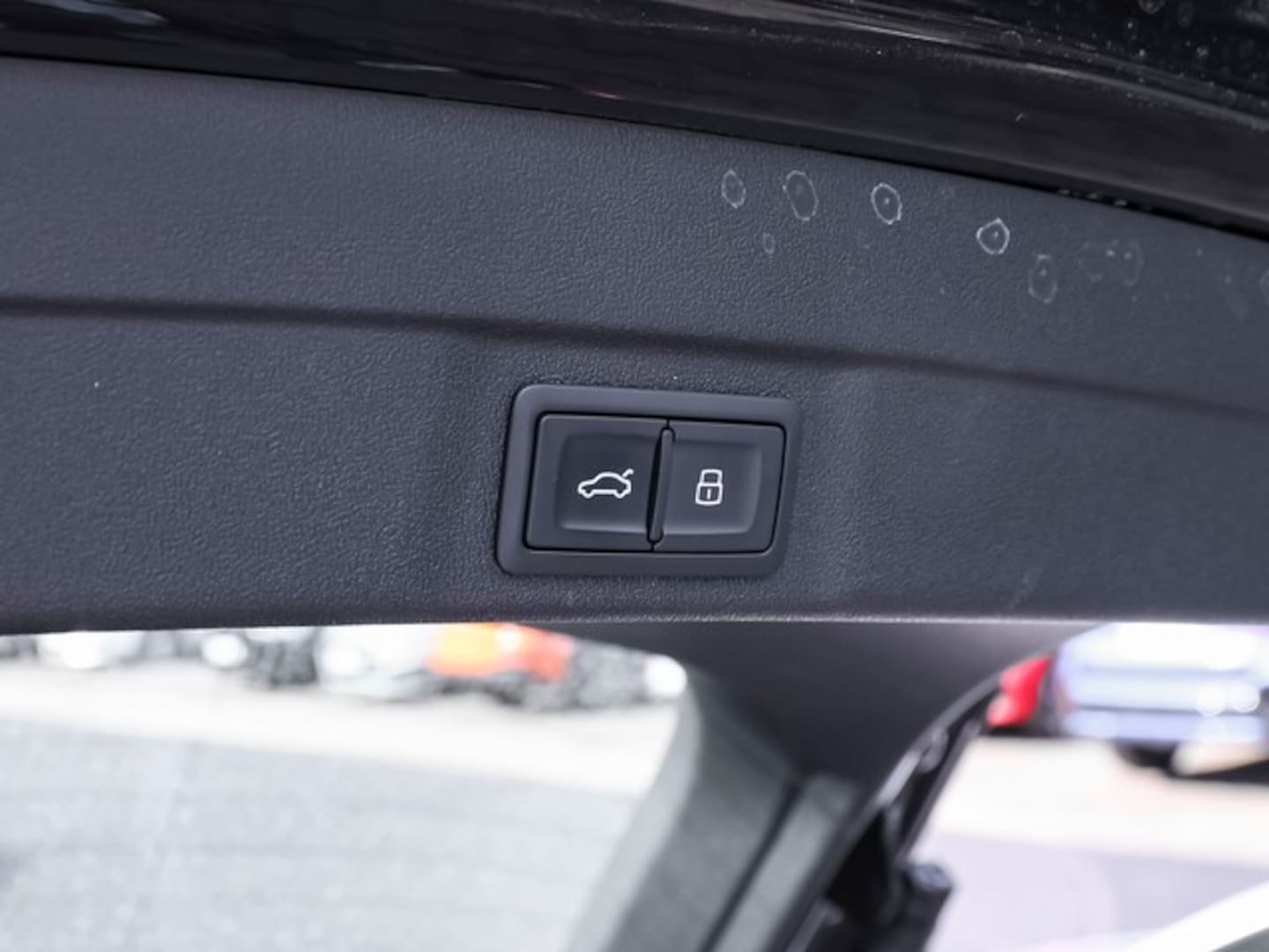 Bild über Audi A6 Avant TDI quattro 150 kW S tronic - für weitere Informationen kontaktieren Sie den Audi Partner