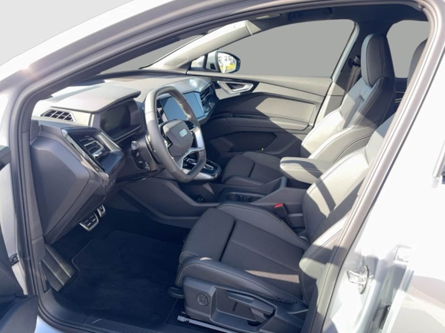 Bild über Audi Q4 Sportback e-tron 40 e-tron - für weitere Informationen kontaktieren Sie den Audi Partner