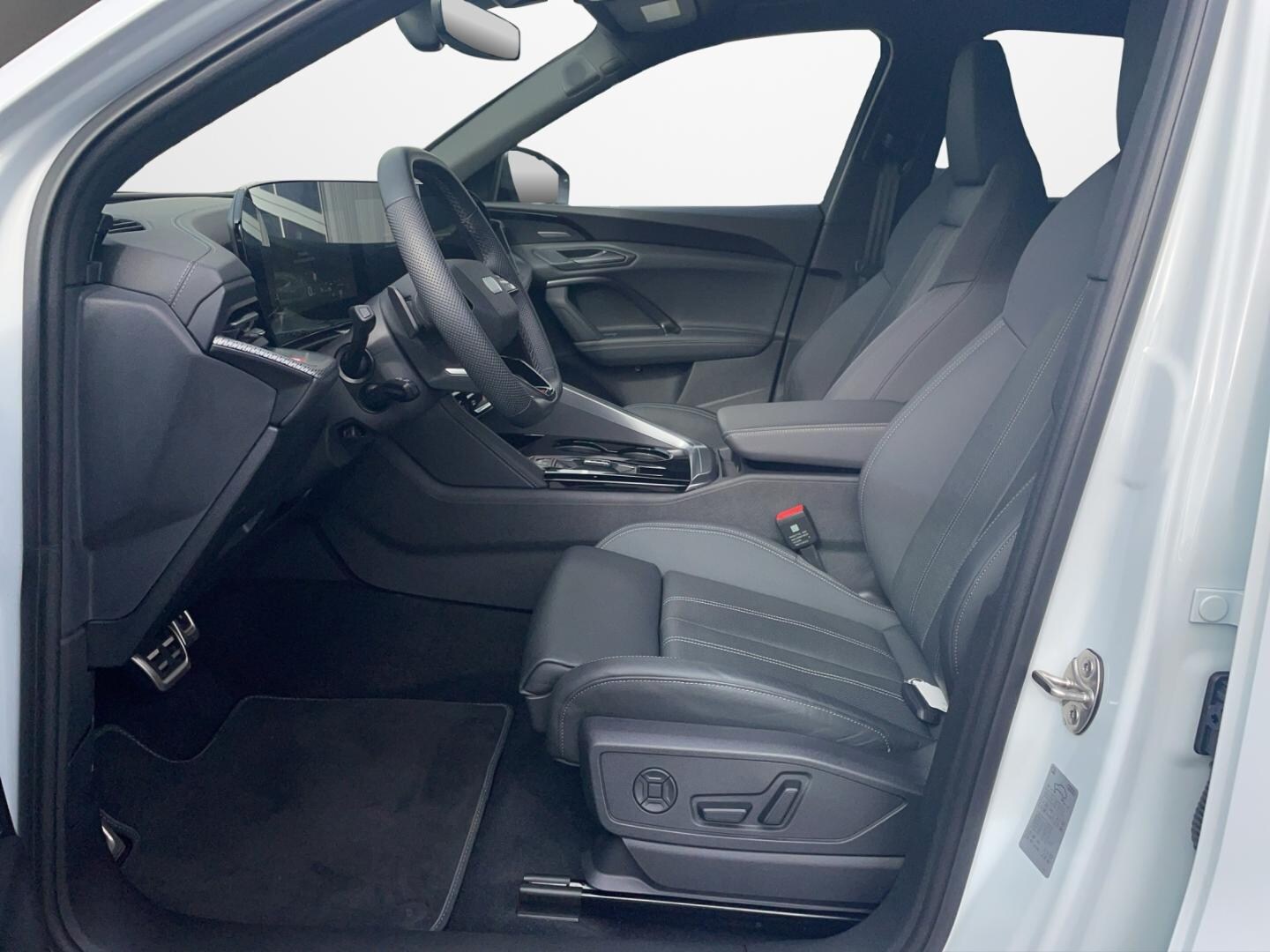 Bild über Audi Q5 SUV TFSI quattro 150 kW S tronic - für weitere Informationen kontaktieren Sie den Audi Partner