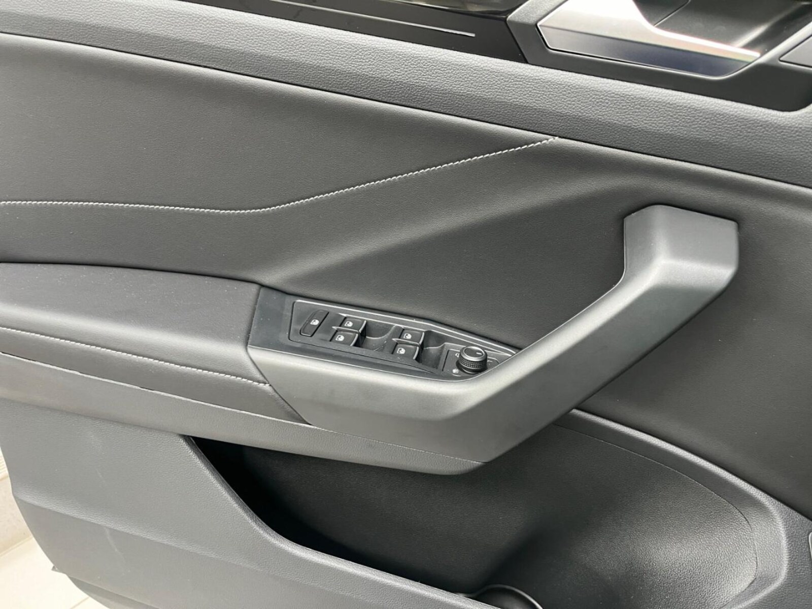 Volkswagen T-Roc – Bild 14