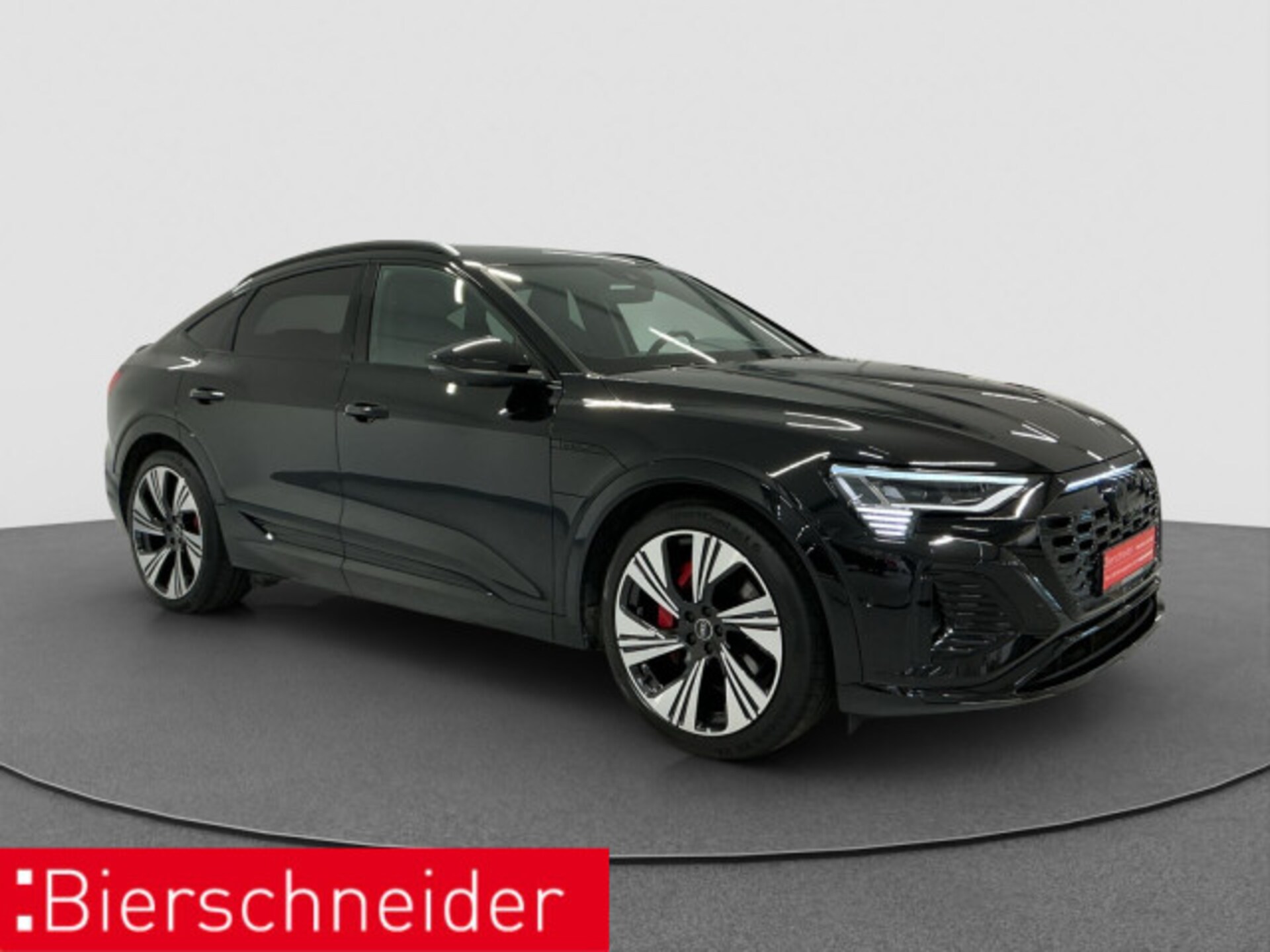 Audi Q8 Sportback e-tron S line