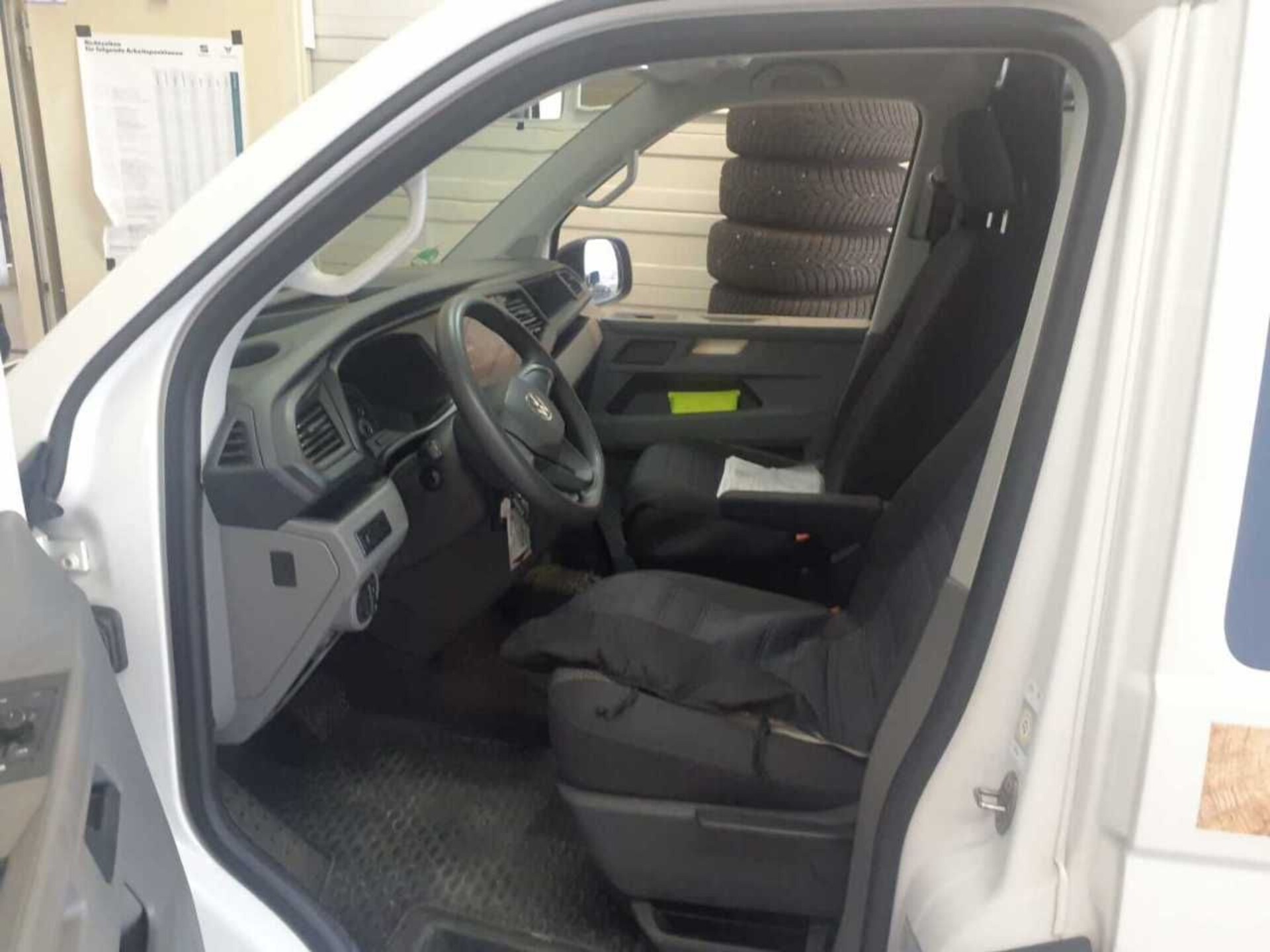 Volkswagen T6.1 Transporter Kasten kurzer Radstand