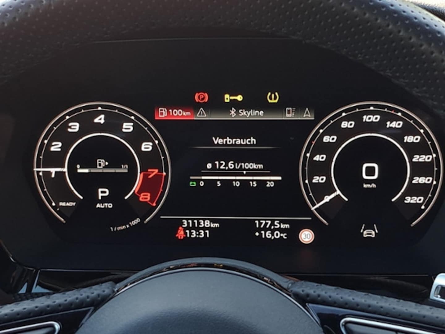 Bild über Audi RS 3 Sportback TFSI quattro S tronic - für weitere Informationen kontaktieren Sie den Audi Partner