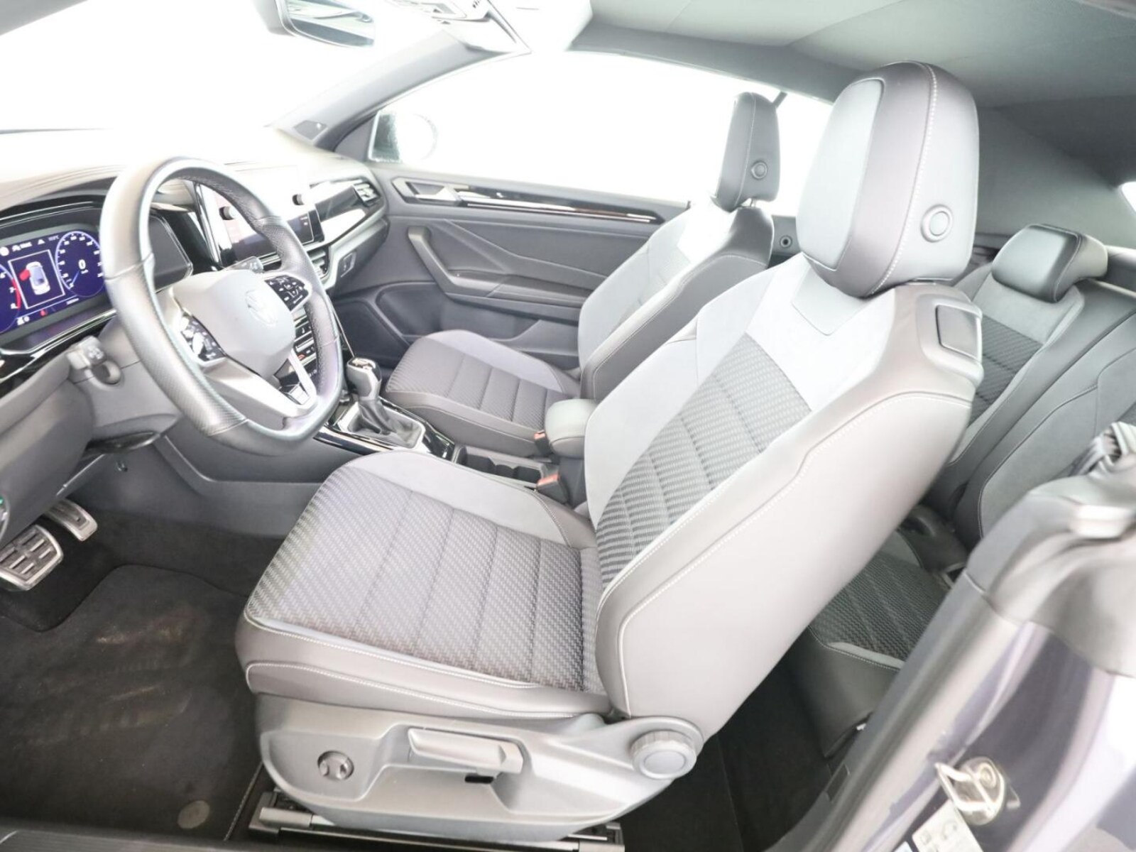 Volkswagen T-Roc Cabriolet – Bild 12